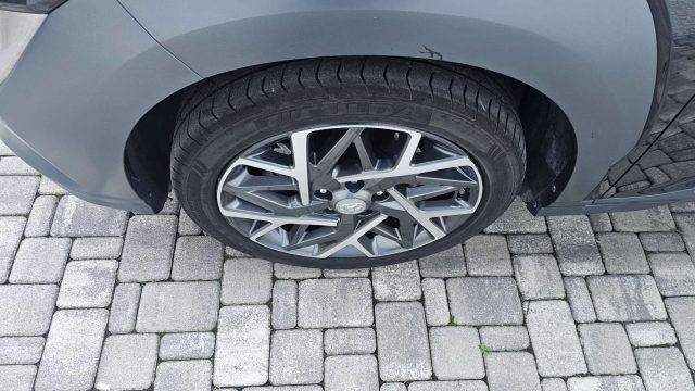 HYUNDAI Kona usata, con ESP