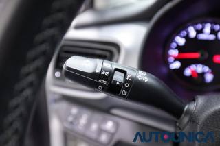 KIA Stonic usata, con Autoradio digitale