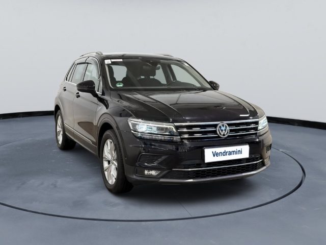 VOLKSWAGEN Tiguan usata, con Airbag