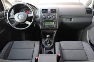 VOLKSWAGEN Touran usata, con Lettore CD