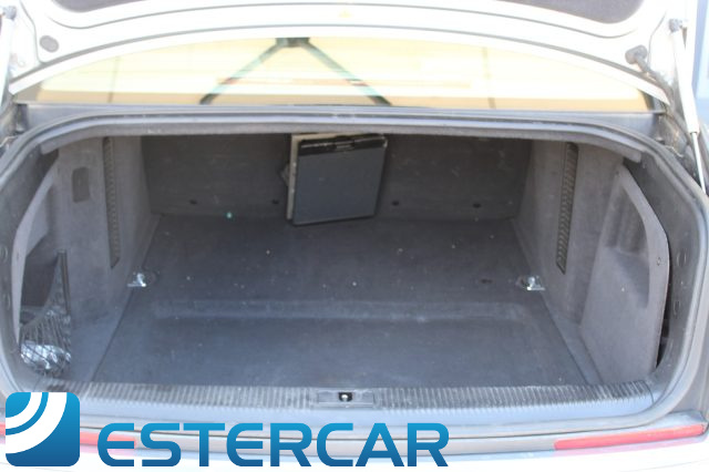 AUDI A8 usata, con Interni in pelle