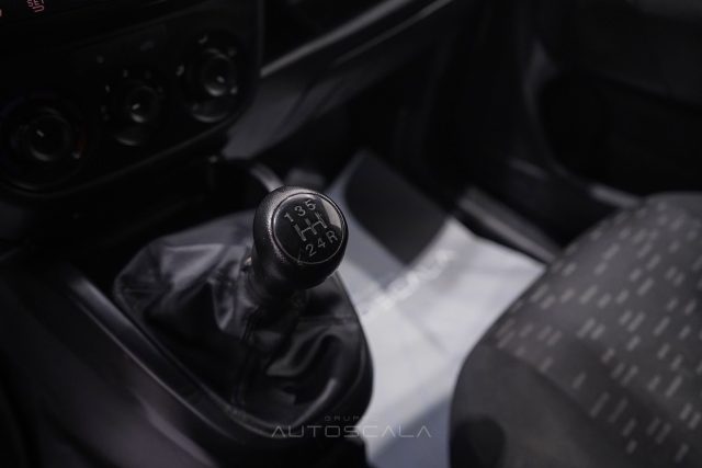 OPEL Combo usata 13