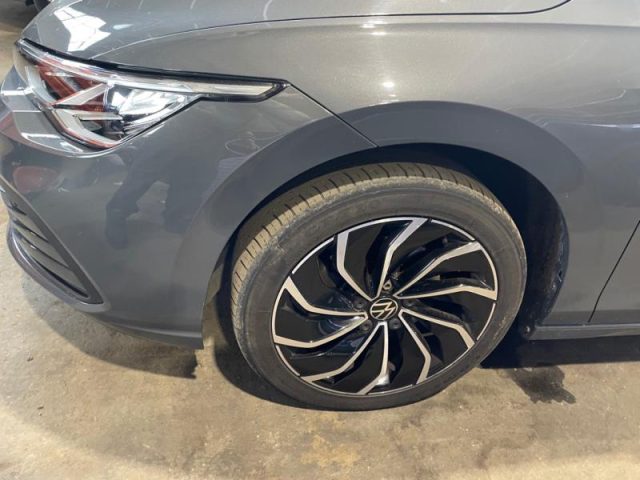 VOLKSWAGEN Golf usata, con Cruise Control