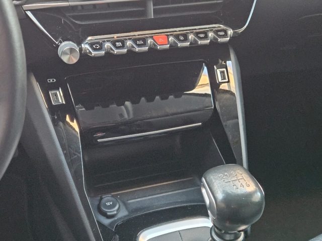 PEUGEOT 208 usata, con Sistema di navigazione
