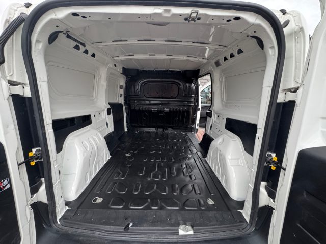 FIAT Doblo usata, con Volante multifunzione
