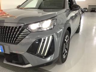 PEUGEOT 2008 usata, con Telecamera per parcheggio assistito