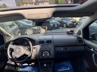 VOLKSWAGEN Touran usata, con Autoradio