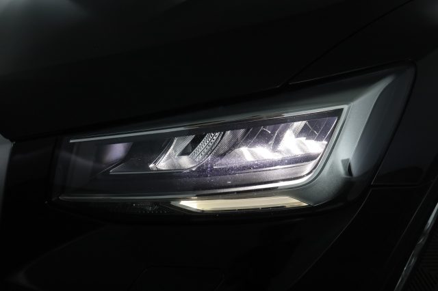 AUDI Q2 usata 8