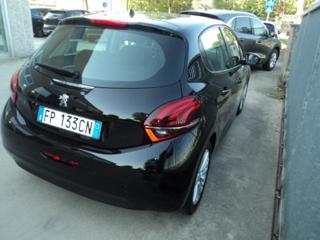 PEUGEOT 208 usata, con Alzacristalli elettrici