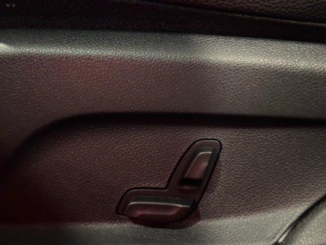MERCEDES-BENZ E 220 usata, con Servosterzo