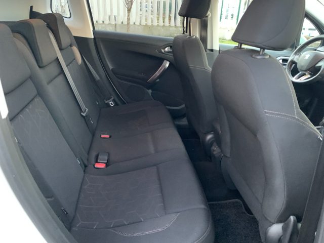 PEUGEOT 2008 usata, con Controllo trazione