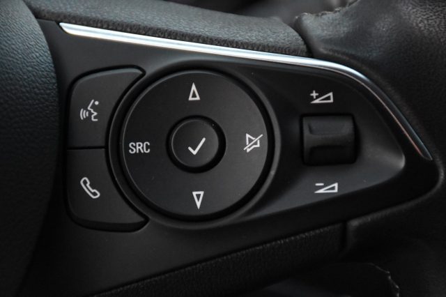 OPEL Crossland usata, con Sedile posteriore sdoppiato