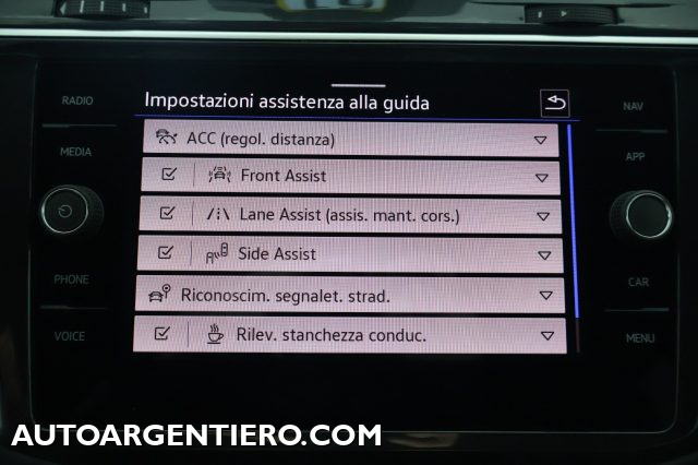 VOLKSWAGEN Tiguan usata, con USB