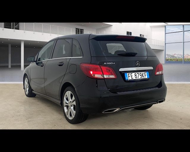 MERCEDES-BENZ B 180 usata, con Airbag laterali