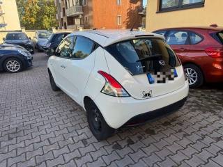 LANCIA Ypsilon usata, con Servosterzo