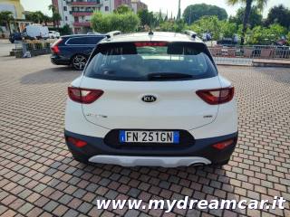 KIA Stonic usata, con Sensori di parcheggio posteriori