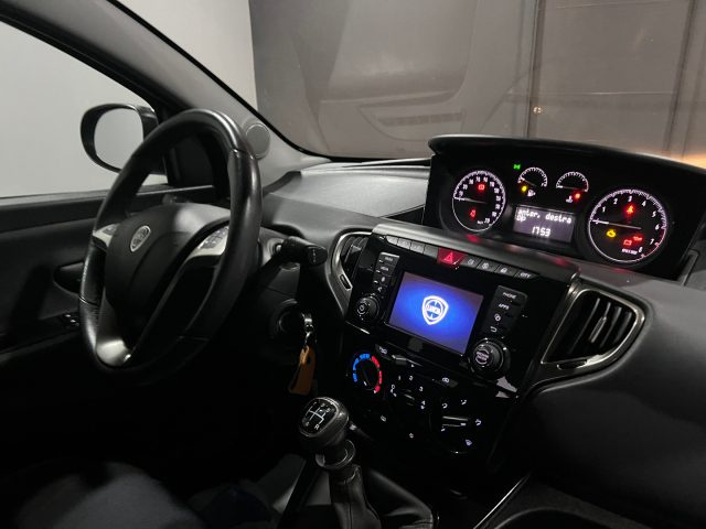 LANCIA Ypsilon usata, con Chiusura centralizzata