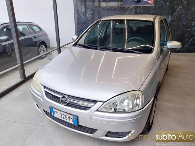 OPEL Corsa usata, con Airbag