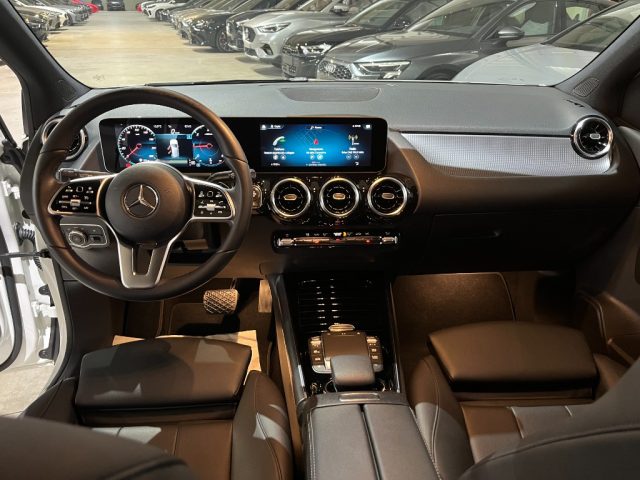 MERCEDES-BENZ B 180 usata, con Chiusura centralizzata