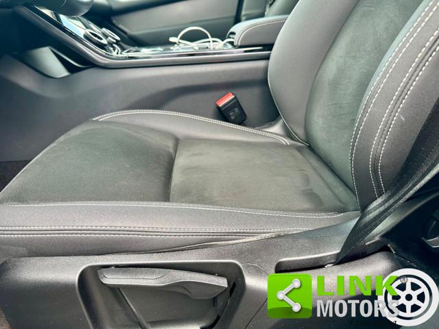 LAND ROVER Range Rover Velar usata, con USB