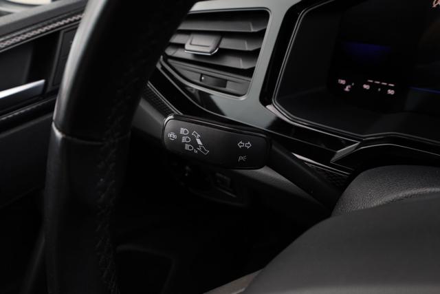 VOLKSWAGEN Taigo usata, con Autoradio digitale