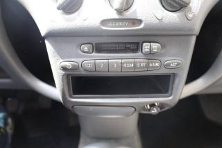TOYOTA Yaris usata 27