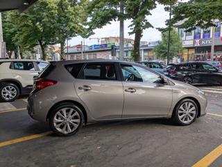 TOYOTA Auris usata, con Autoradio