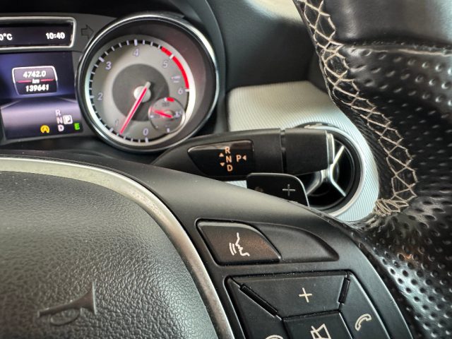 MERCEDES-BENZ GLA 200 usata 32