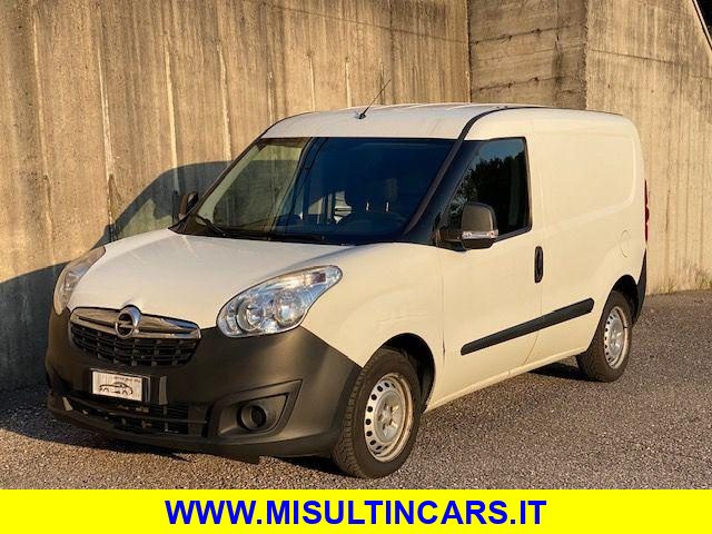 OPEL Combo usata, con Alzacristalli elettrici
