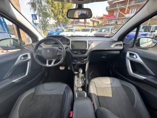PEUGEOT 2008 usata, con Controllo automatico clima