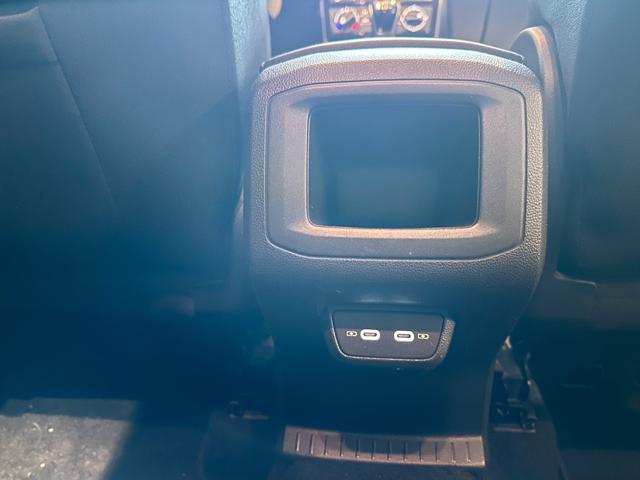 VOLKSWAGEN T-Cross usata, con USB