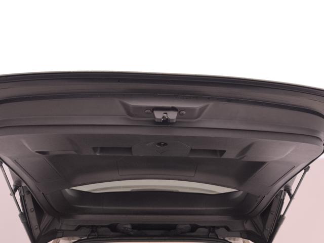 PEUGEOT 5008 usata, con Autoradio digitale