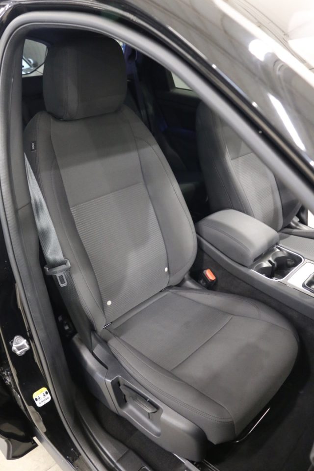 LAND ROVER Discovery Sport usata 10