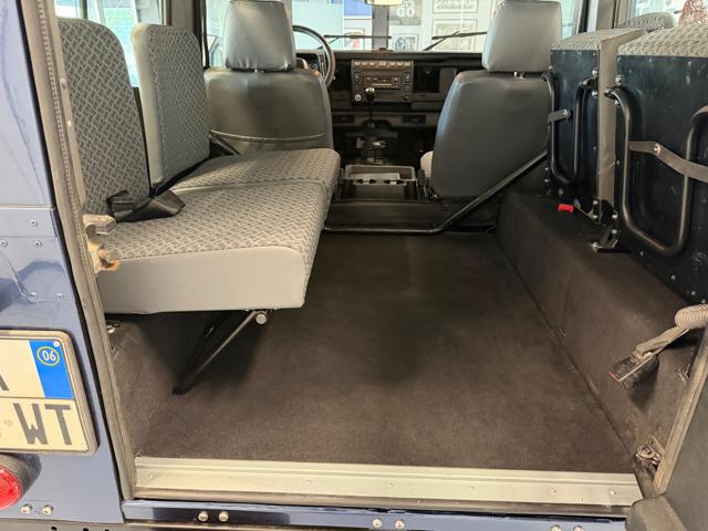 LAND ROVER Defender usata 11
