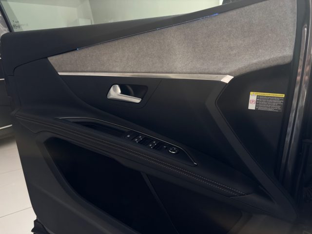 PEUGEOT 3008 usata, con Lettore CD