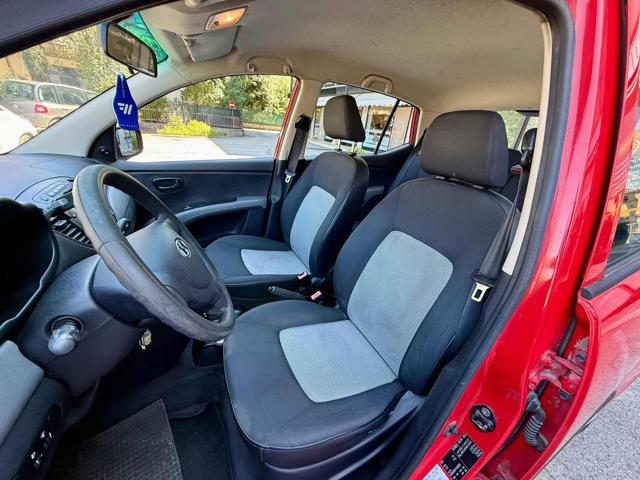 HYUNDAI i10 usata 12