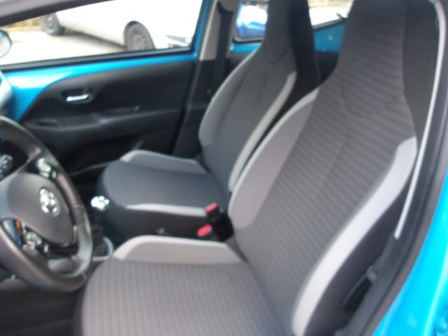 TOYOTA Aygo usata, con USB