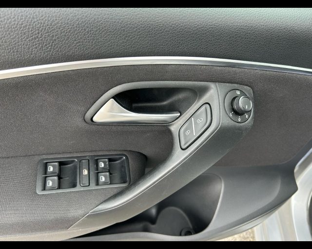 VOLKSWAGEN Polo usata, con Servosterzo