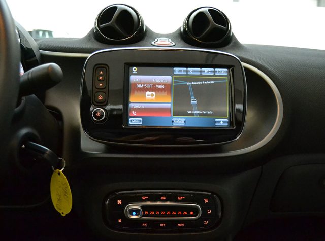 SMART ForTwo usata, con Autoradio