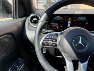 MERCEDES-BENZ GLA 200 usata, con Sedili riscaldati