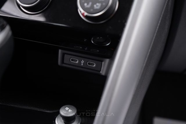 VOLKSWAGEN T-Roc usata, con Controllo elettronico della corsia