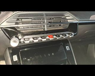 PEUGEOT 2008 usata, con USB