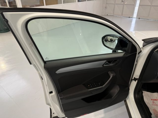 VOLKSWAGEN T-Roc usata, con Immobilizzatore elettronico