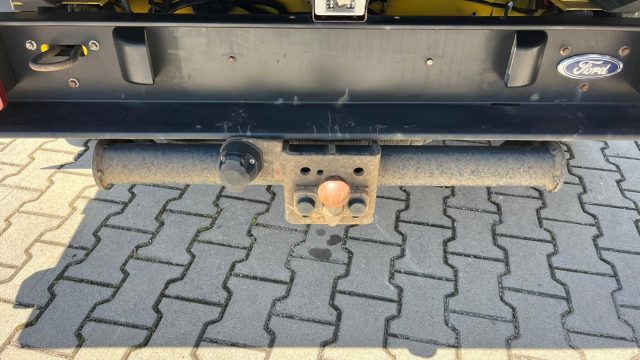 FORD Transit usata, con Autoradio digitale