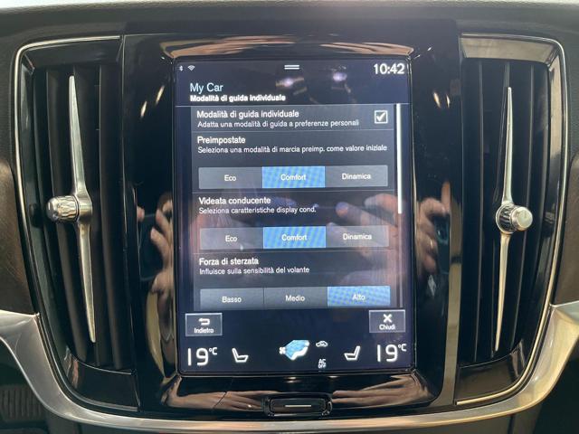 VOLVO V90 Cross Country usata, con Regolazione elettrica sedili