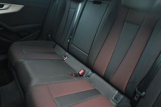 AUDI A4 usata, con Leve al volante