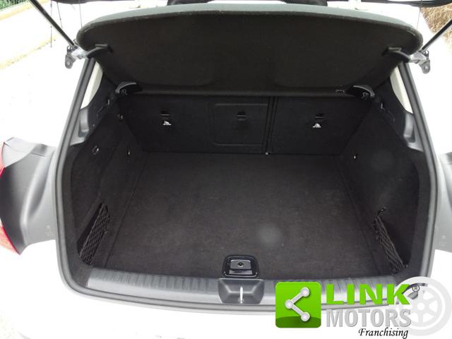 MERCEDES-BENZ GLA 180 usata, con Climatizzatore automatico, 2 zone