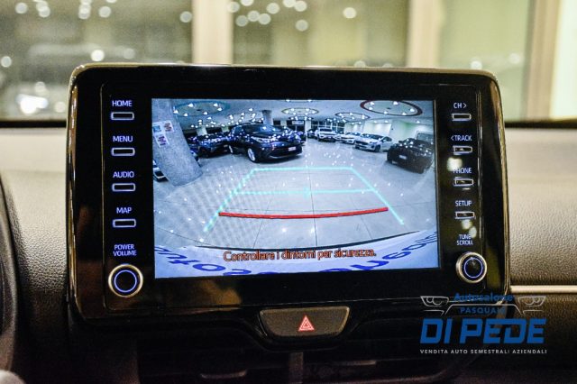 TOYOTA Yaris Cross usata, con Bracciolo