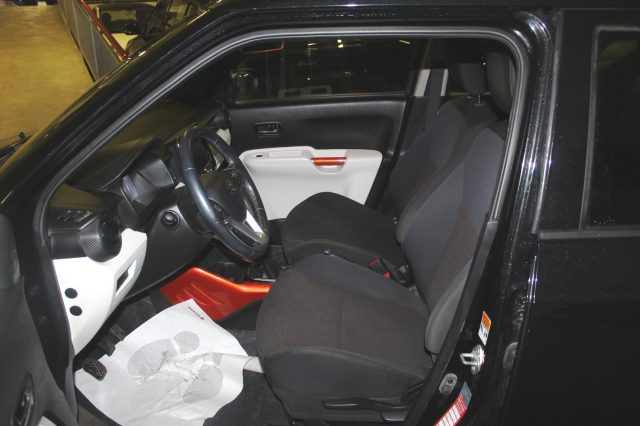 SUZUKI Ignis usata, con Boardcomputer