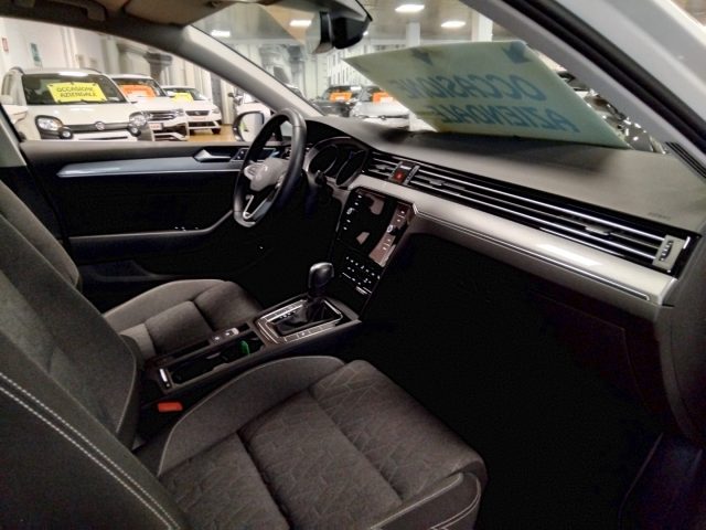 VOLKSWAGEN Passat usata, con Fendinebbia